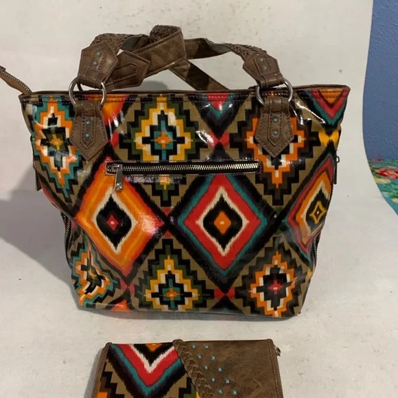 Catchfly Aztec Southwestern Print Satchel and Matching Zip Around Wallet - Picture 2 of 11